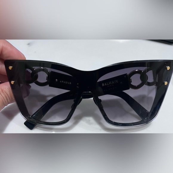 Balmain Cat eye sunglasses. - Picture 5 of 12